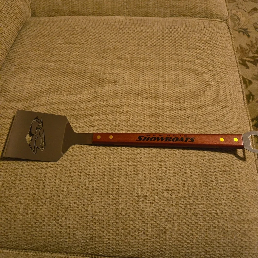New Memphis Showboats Grilling Spatula American Football UFL Wooden Logo Silver